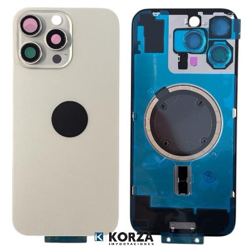 Cover Posteriore In Cristallo Per IPhone 16 Pro Max &ndash; Con Supporto Metallico, Lenti E Magneti